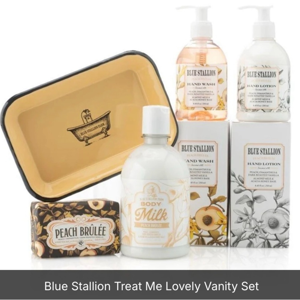 BLUE STALLION Treat me Lovely Spa Set